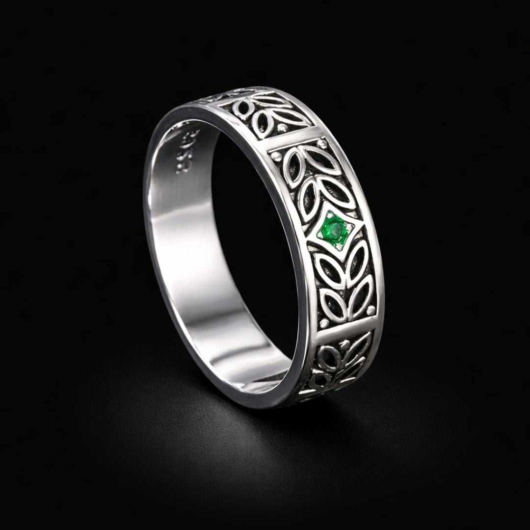 Verdant Knot Ring