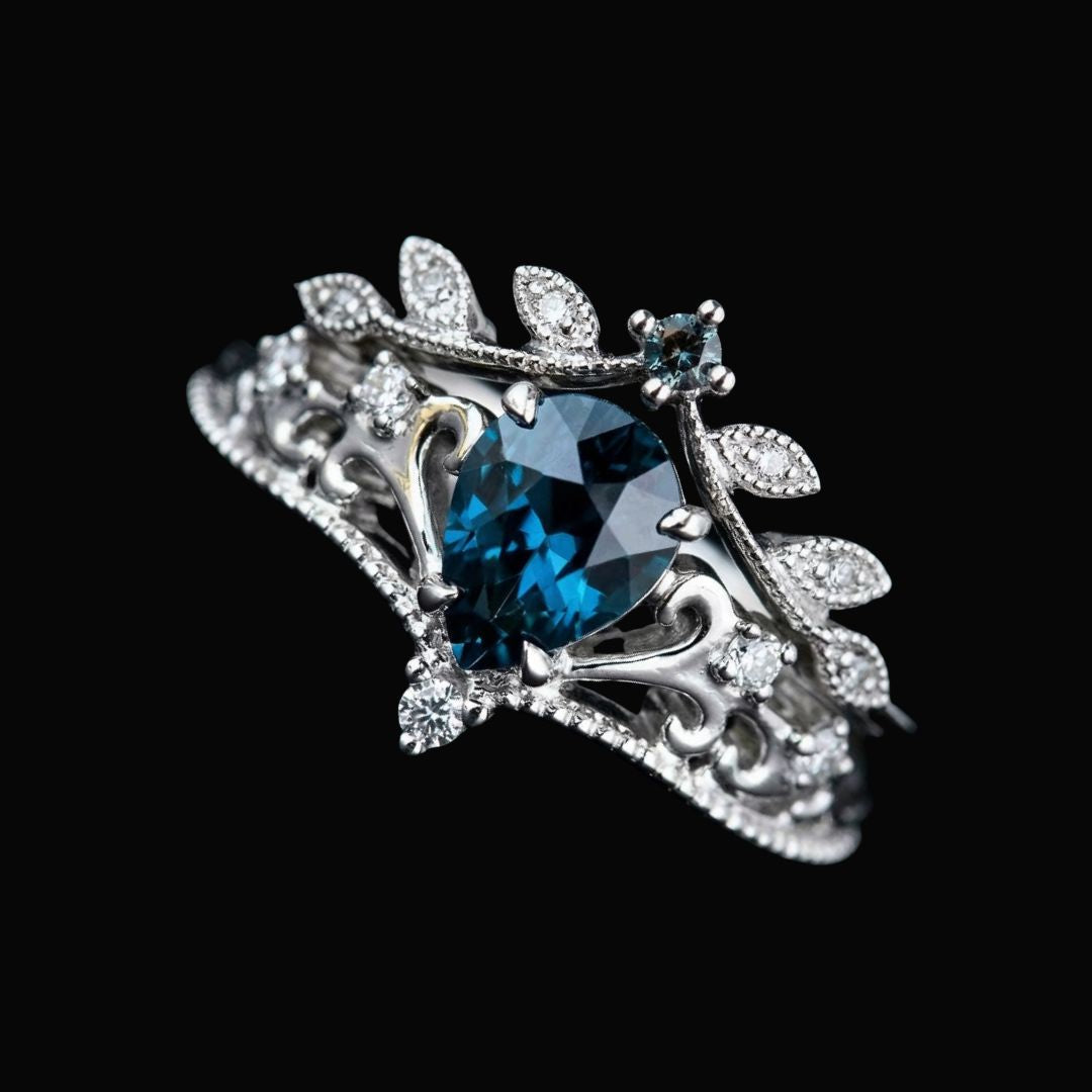 Frosted Crown Ring