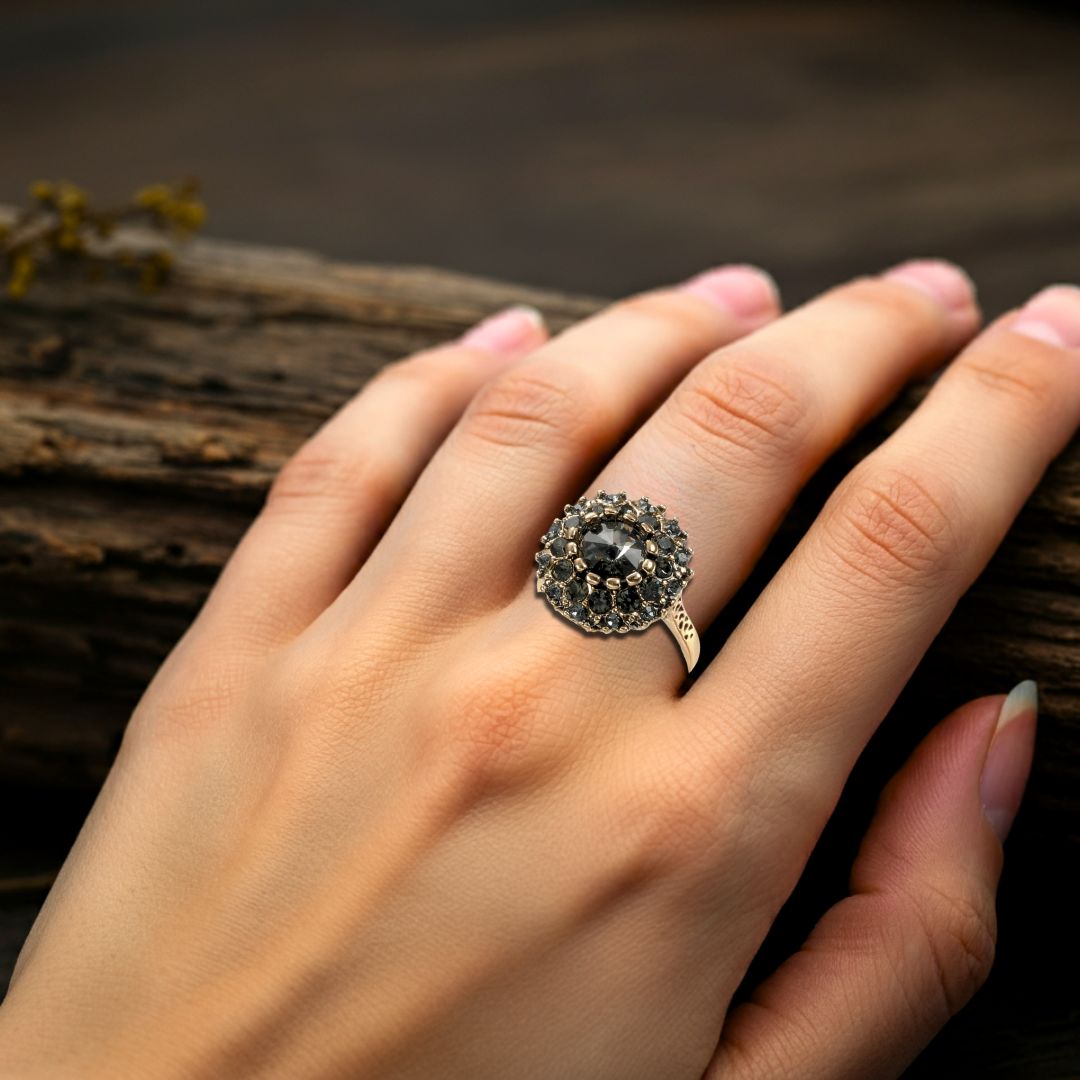Stone of N�tt Ring